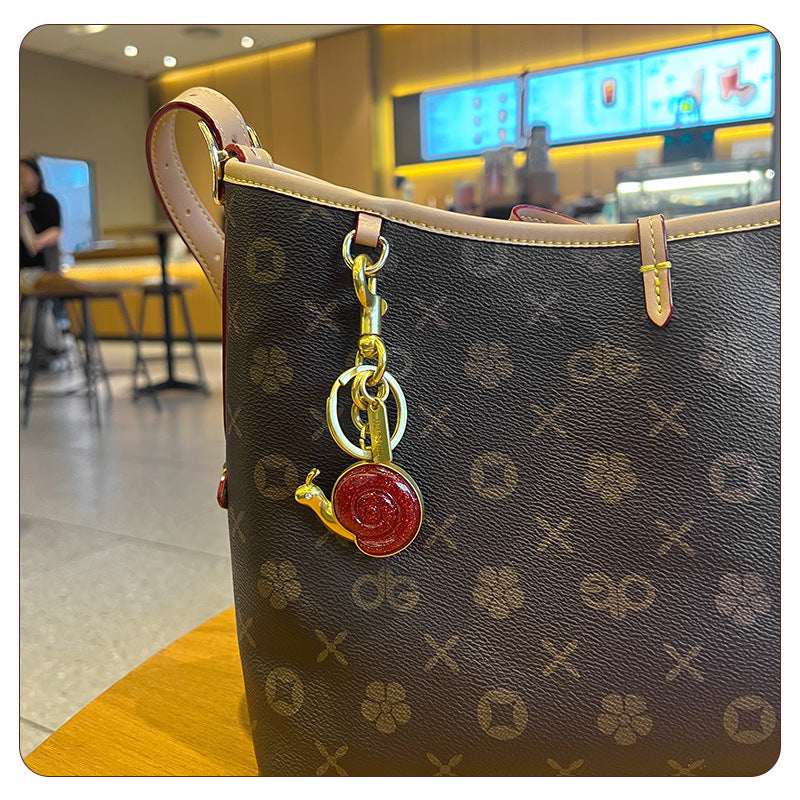 Snail Keychain for Women's Bags, Elegant Car Key Accessory, Perfect Valentine's Day Gift - BsBuy