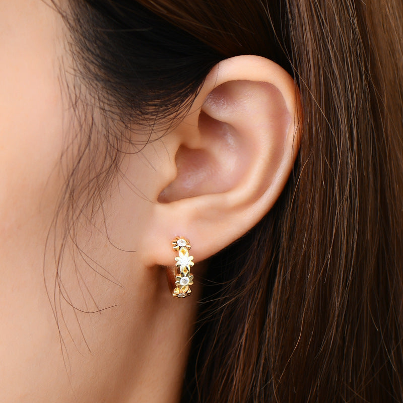 Daisy Flower Moissanite Earrings — S925 Sterling Silver | VVS1 Brilliance - BsBuy
