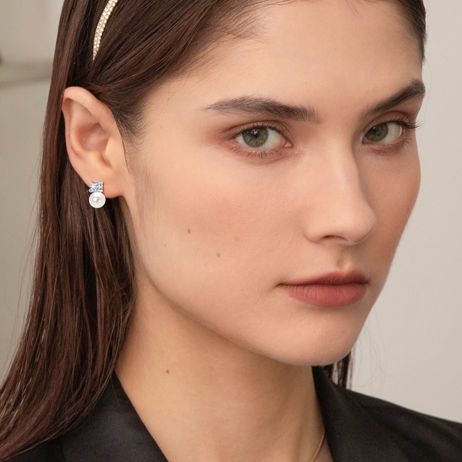 Four-Leaf Clover Freshwater Pearl Earrings — S925 Sterling Silver | Light Luxury Style - BsBuy