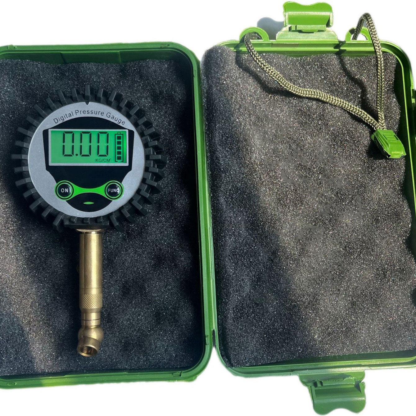 Digital Tyre Pressure Gauge – High Precision 0–250 PSI with Rapid Inflate & Deflate | Cars & Off-Road
