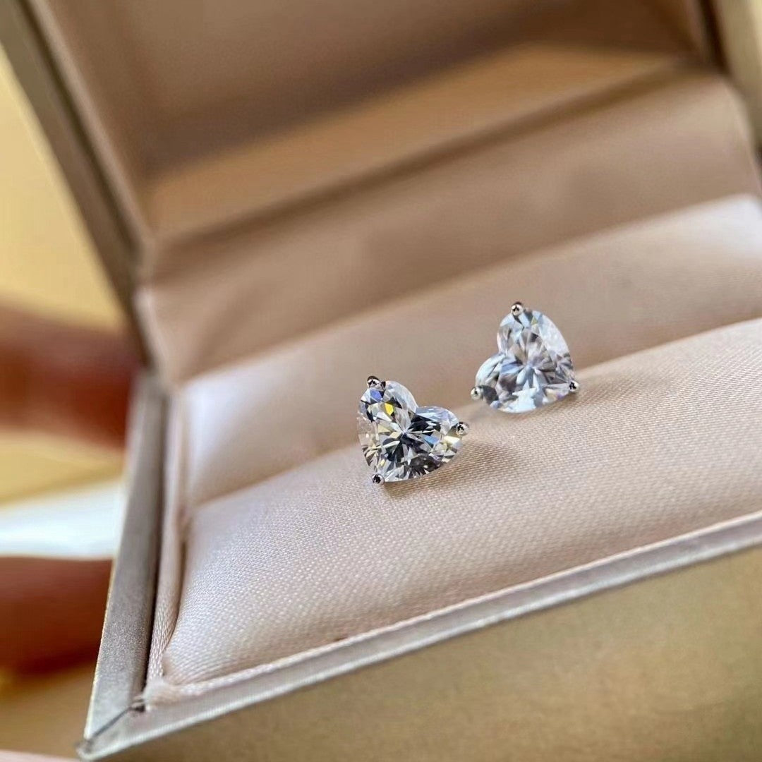 BsBuy S925 Sterling Silver Heart Earrings | High-Carbon Stone or Moissanite | 0.5ct & 1ct