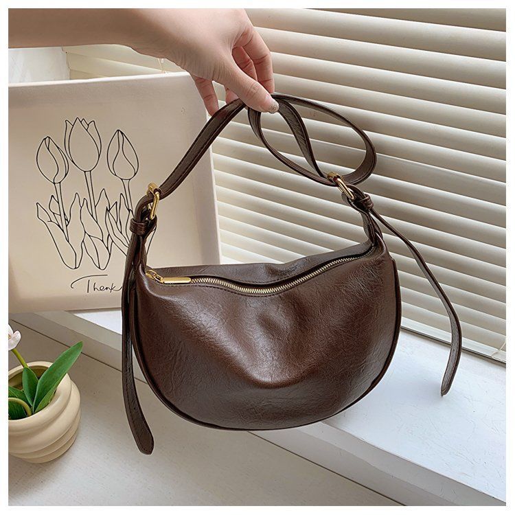 Trendy and popular shoulder bag, crossbody bag, dumpling bag - BsBuy