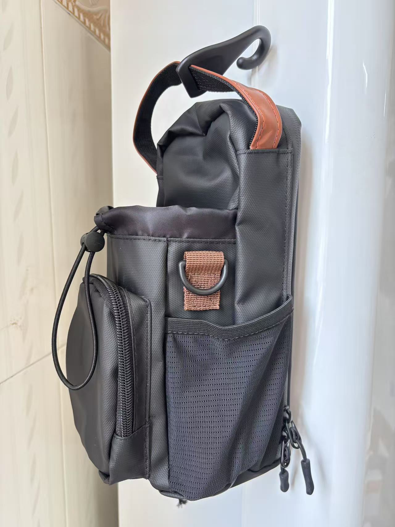 Magnetic Water Bottle Crossbody Bag – Waterproof Hands-Free Carrier - BsBuy
